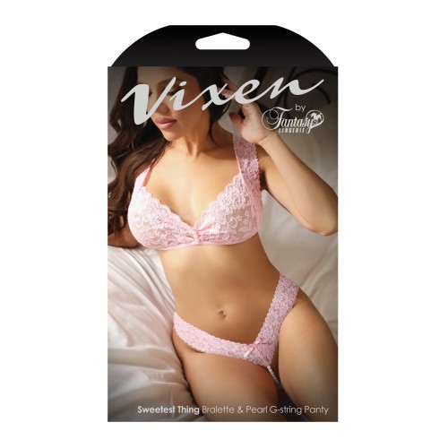 Conjunto de Bralette de Encaje y Panty con Perlas Vixen Sweetest Thing Rosa Claro