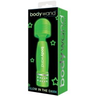 Bodywand Mini Massager Brilla en la Oscuridad Verde