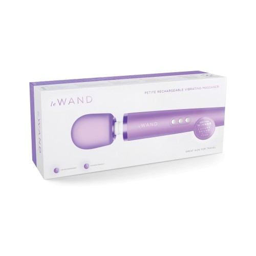 Masajeador Recargable Le Wand Petite en Violeta para Placer Máximo