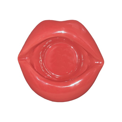 Red Lips Ashtray for Chic Smokers