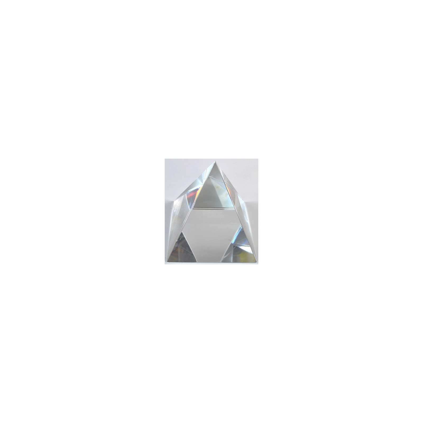 10cm Crystal Pyramid for Elegant Décor