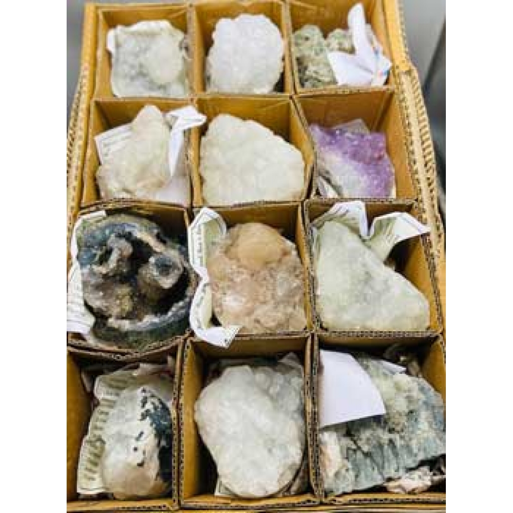 Flat of Zeolite: 12 Unique Specimens for Collectors