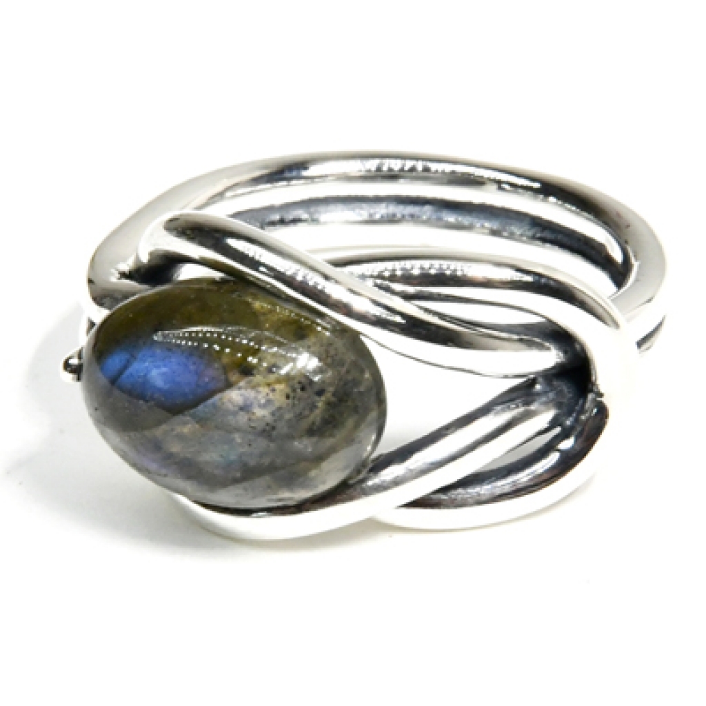 Sterling Silver Labradorite Ring: A Size 11 Gem