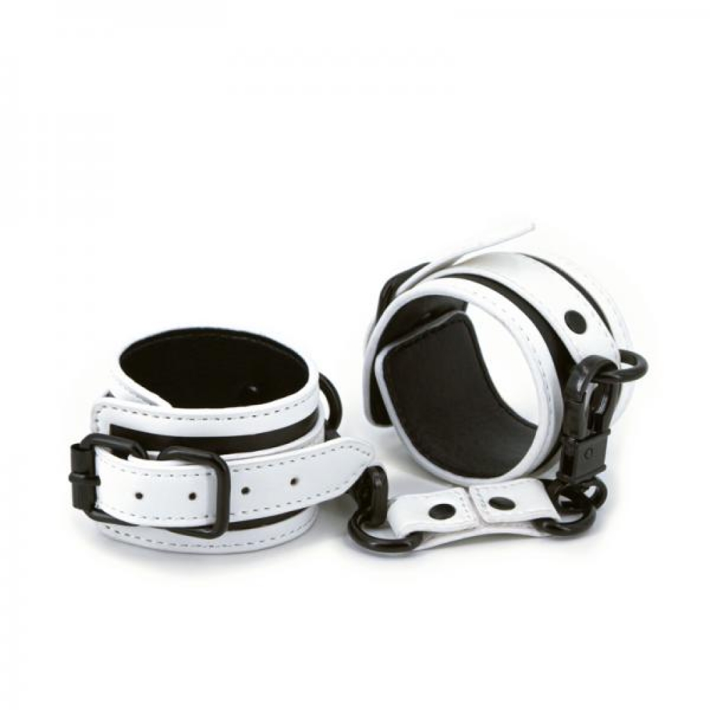 Glo Bondage Wrist Cuffs - Green