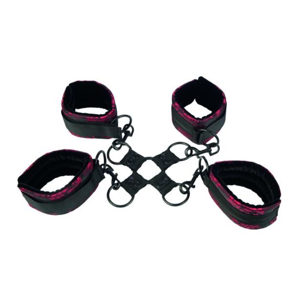 Scandal Adjustable Hog Tie in Black/Red