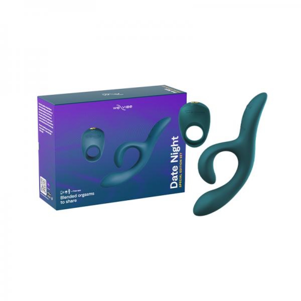 We-vibe Date Night Holiday Gift Set - Green Velvet